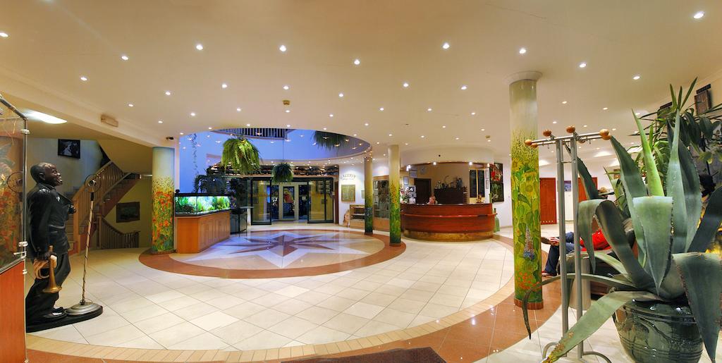 Hotel Las Piechowice Buitenkant foto